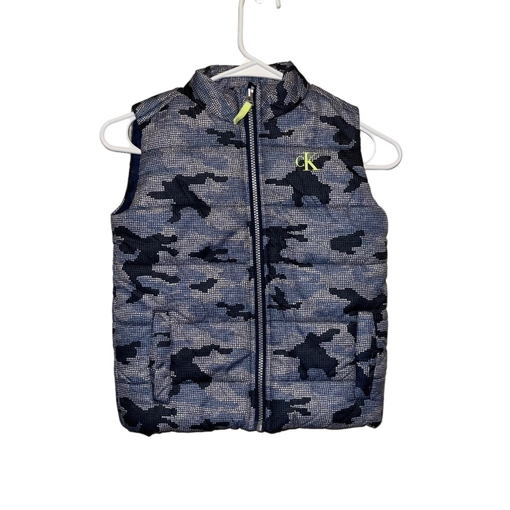 NWT Calvin Klein Boys Vest Size 5